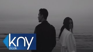 Erdem Kınay Ft Merve Özbey  Helal Ettim  Official Video [upl. by Lladnek145]