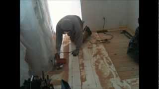 How To Remove Vinyl Flooring and Underlayment [upl. by Ayoras]