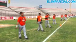 Arrancan entrenamientos Naranjeros de Hermosillo [upl. by Lyrrad26]