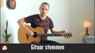 Zo moet je je GITAAR STEMMEN [upl. by Ahsennek]